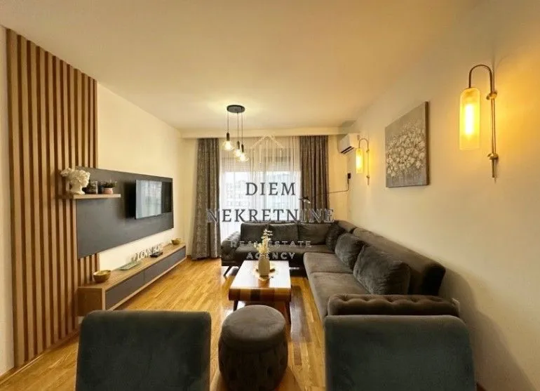 Rent, one bedroom apartment, 50m², Ulcinj, Crna Gora