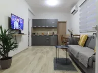 Izdavanje, kuća, 50m², Tivat, Crna Gora - image 2