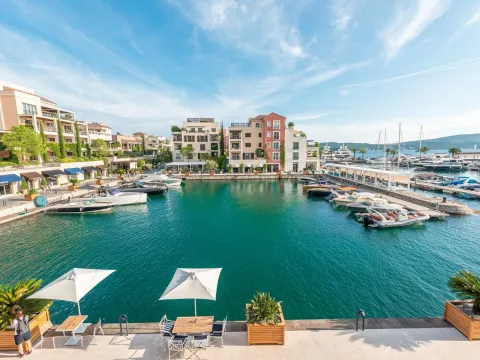 Prodaja, trosoban stan, 221m², Porto Montenegro, Tivat - image 28