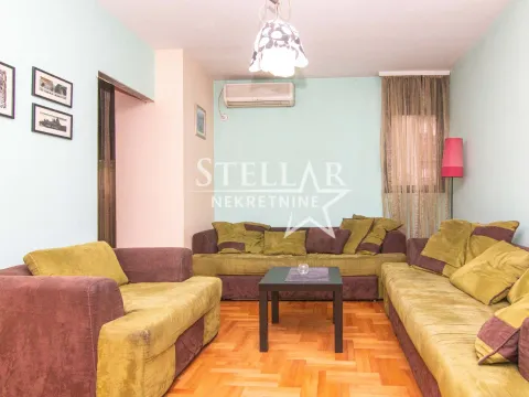 Rent, one bedroom apartment, 38m², Blok 5, Podgorica - image 2