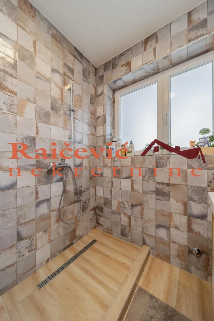 Prodaja, trosoban stan, 80m², Savski Venac, Beograd
