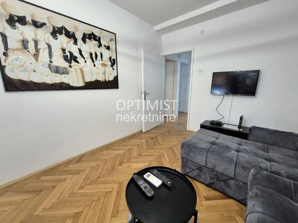 Rent, three bedroom apartment, 56m², Vračar Centar, Vračar Sve Podlokacije