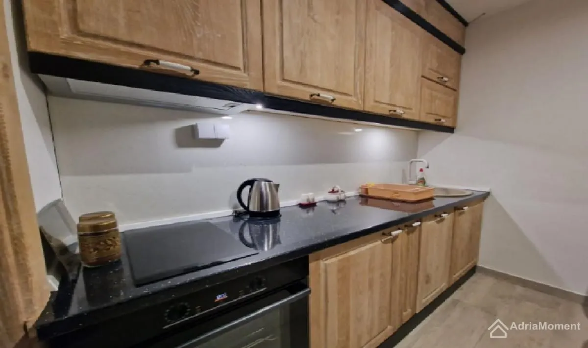 Sale, three bedroom apartment, 97m², Centar, Budva
