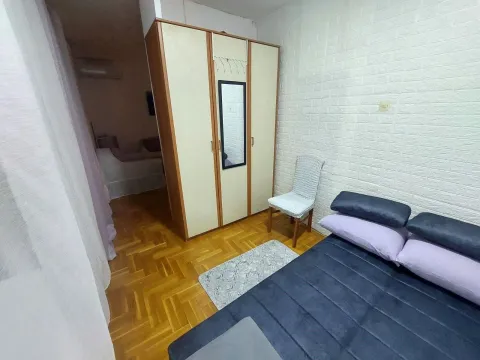 Izdavanje, jednosoban stan, 55m², Stari Aerodrom, Podgorica - image 4
