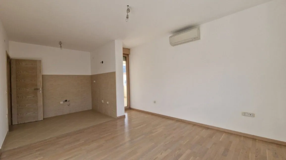 Prodaja, jednosoban stan, 53m², Bečići, Budva