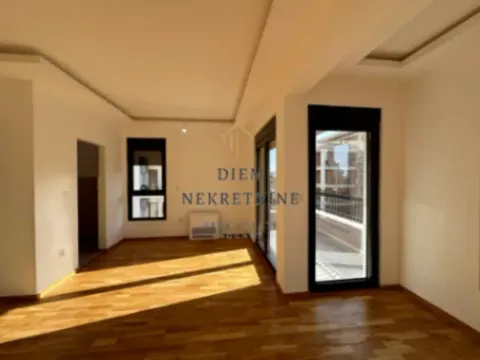 Sale, two bedroom apartment, 69m², Šušanj, Bar - image 3