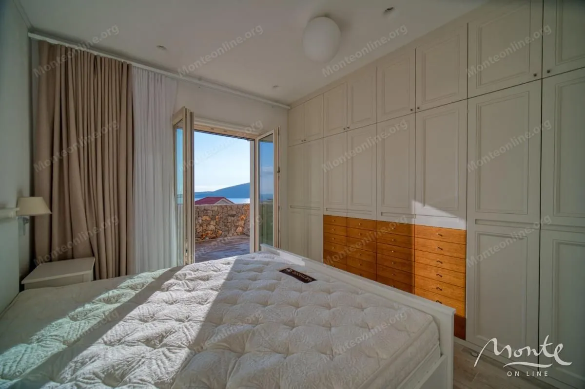 Prodaja, dvosoban stan, 80m², Luštica Bay, Tivat