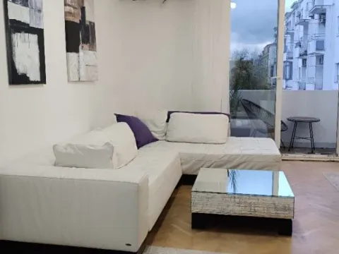 Izdavanje, dvosoban stan, 70m², Podgorica, Crna Gora - image 3