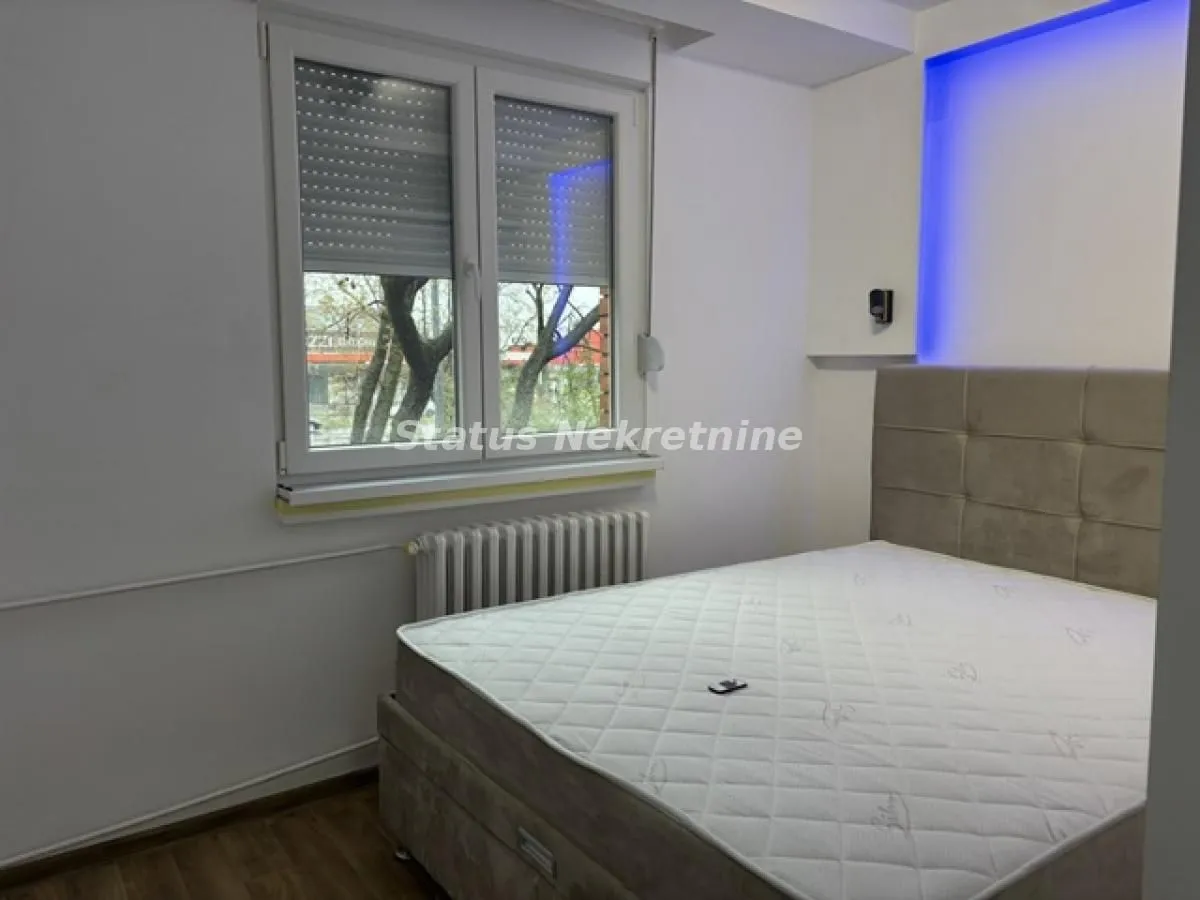 Izdavanje, dvosoban stan, 45m², Novo naselje, Novi Sad