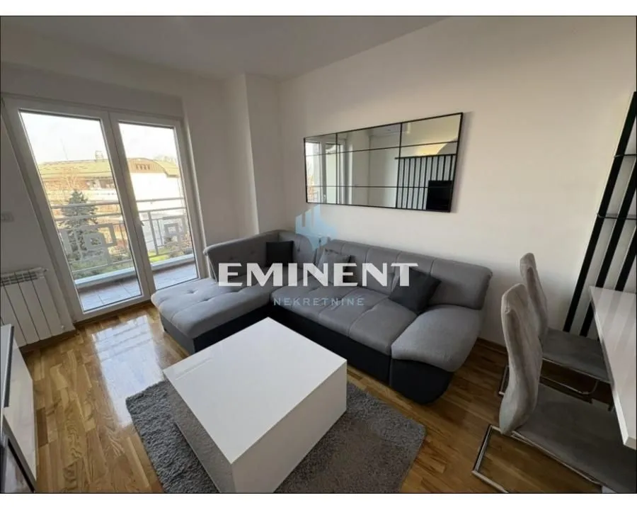 Izdavanje, dvosoban stan, 52m², Hala Pionir, Palilula Sve Podlokacije