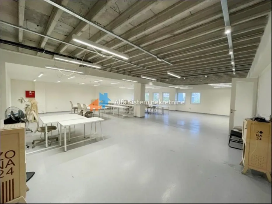 Rent, office space, 1000m², Autokomanda, Voždovac Sve Podlokacije