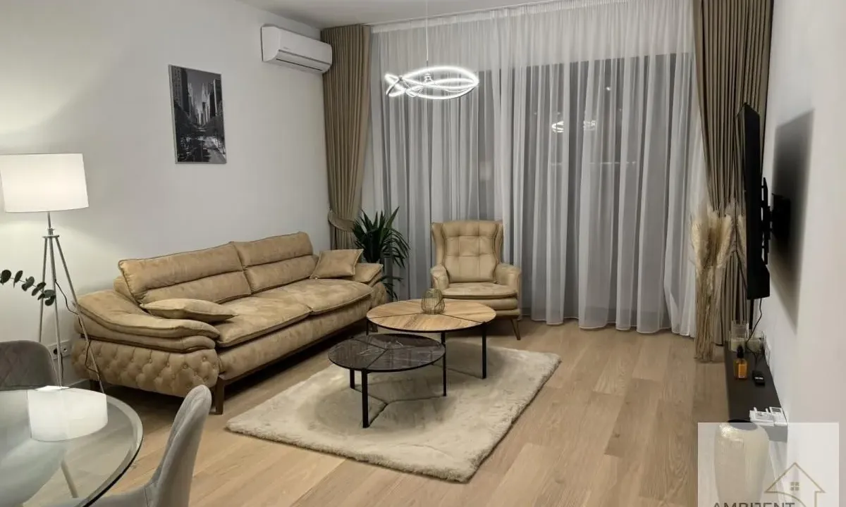 Izdavanje, dvosoban stan, 55m², Savski Venac, Beograd