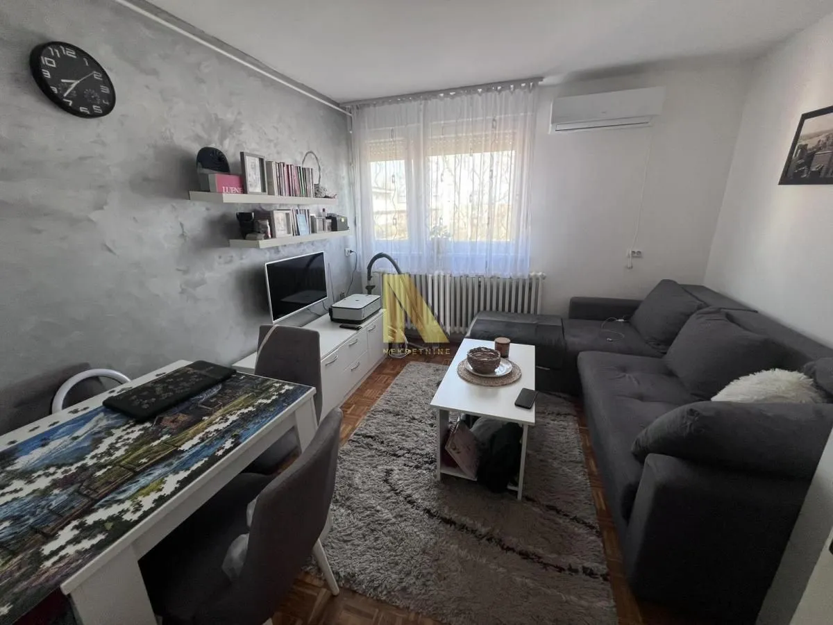 Prodaja, garsonjera, 20m², Detelinara, Novi Sad Sve Podlokacije