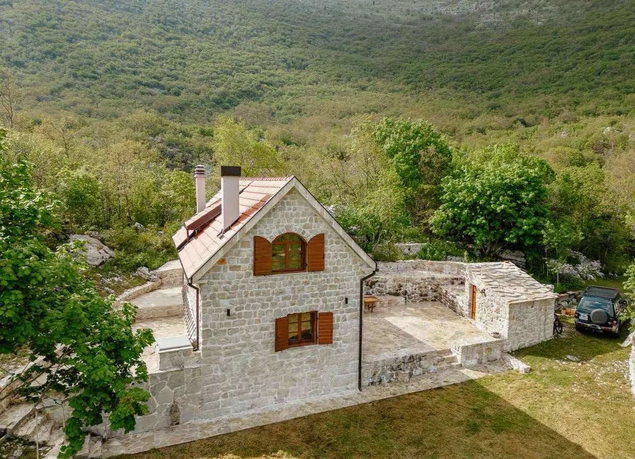 Prodaja, kuća, 70m², Vrbanj, Herceg Novi