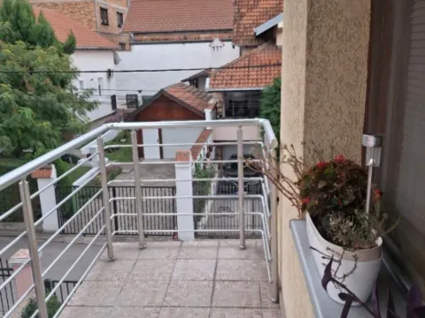 Izdavanje, garsonjera, 43m², Veliki Mokri Lug, Zvezdara Sve Podlokacije - image 6