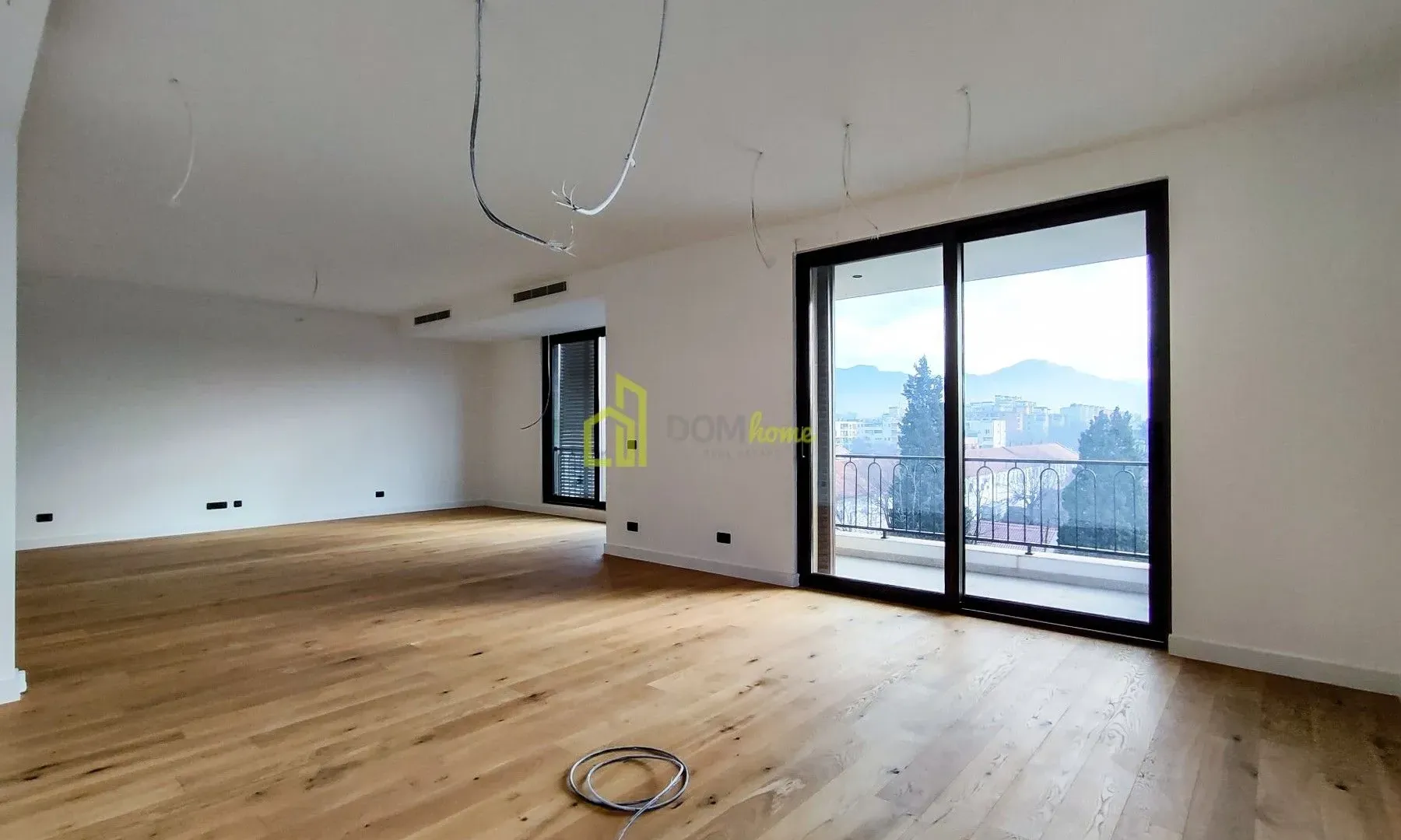 Rent, three bedroom apartment, 143m², Centar, Podgorica