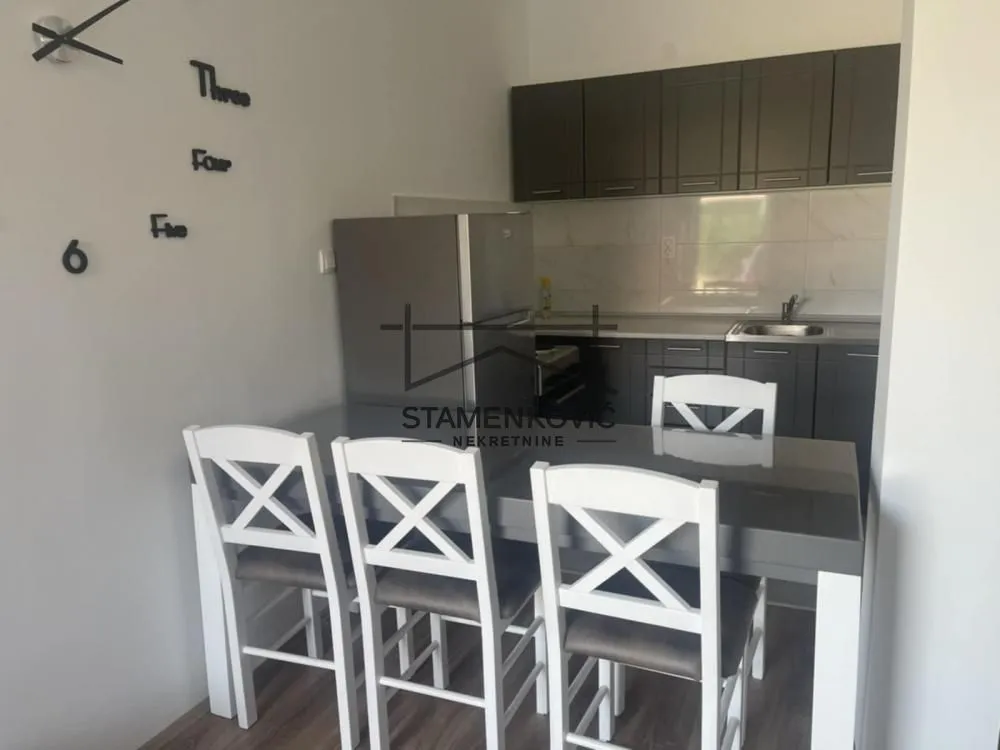Prodaja, stan, 26m², Lipov gaj, Novi Sad Sve Podlokacije