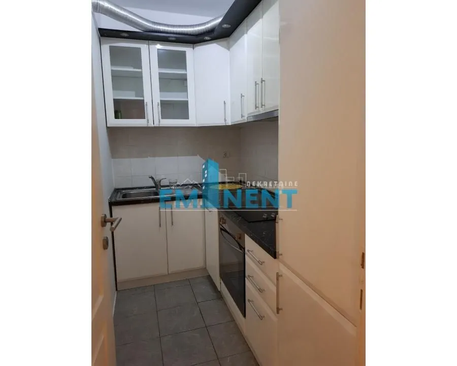 Izdavanje, dvosoban stan, 62m², Palilula Sve Podlokacije, Beograd