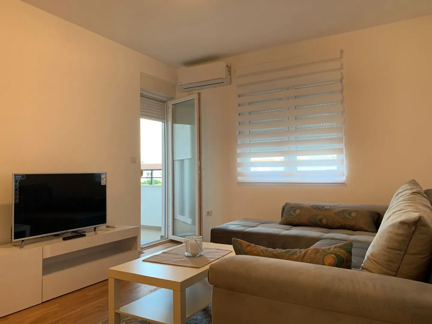 Rent, one bedroom apartment, 48m², Stari Aerodrom, Podgorica