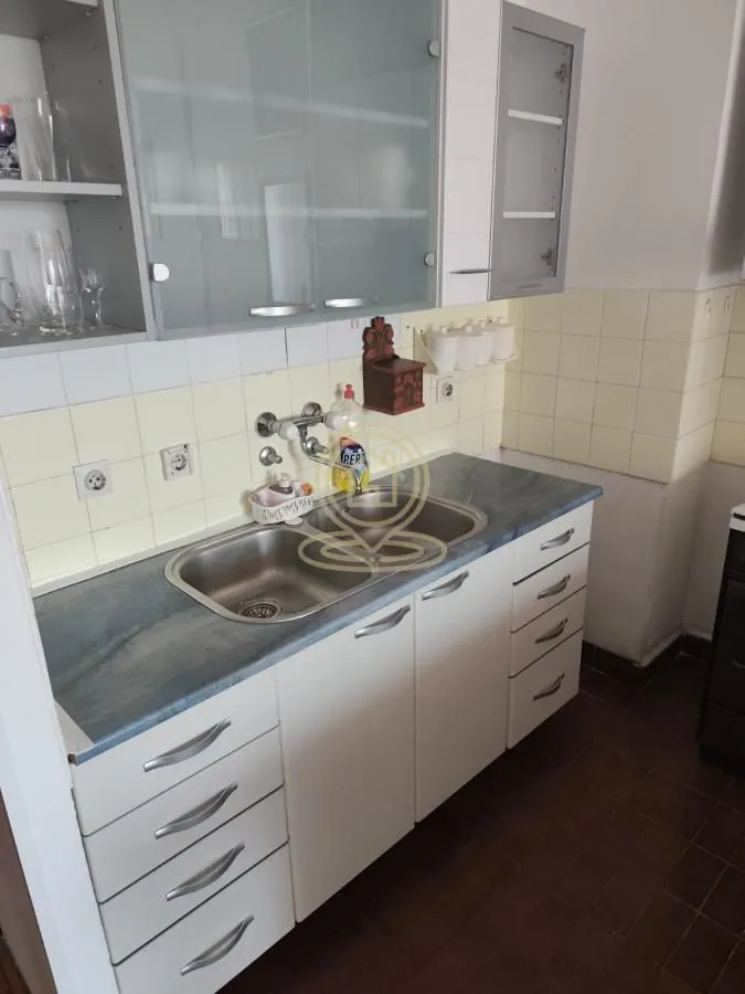 Izdavanje, dvosoban stan, 50m², Sajmište, Novi Sad