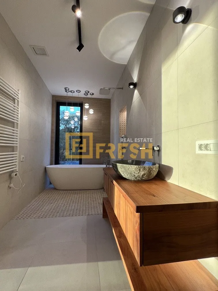 Prodaja, kuća, 480m², Kotor, Crna Gora