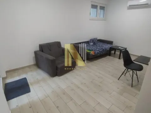 Izdavanje, garsonjera, 30m², Centar, Novi Sad - image 5