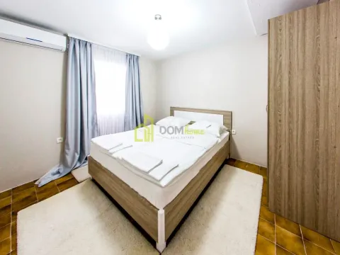 Izdavanje, kuća, 180m², Sveti Stefan, Budva - image 6