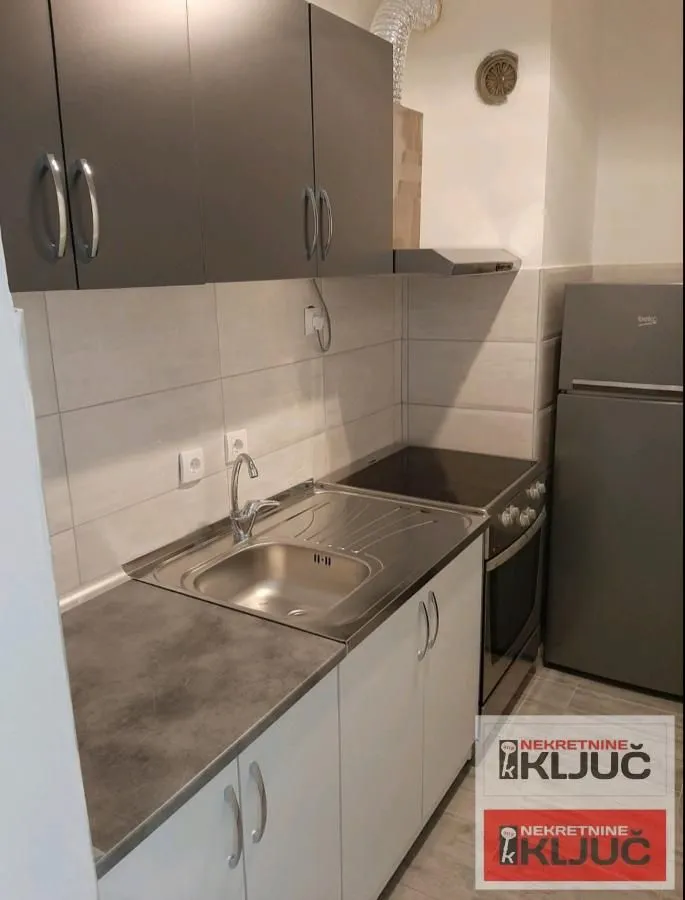 Izdavanje, dvosoban stan, 56m², Bulevar Oslobodjenja, Novi Sad Sve Podlokacije