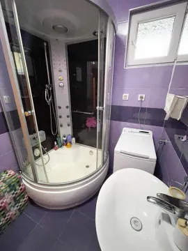 Izdavanje, dvosoban stan, 70m², Zagorič, Podgorica - image 5