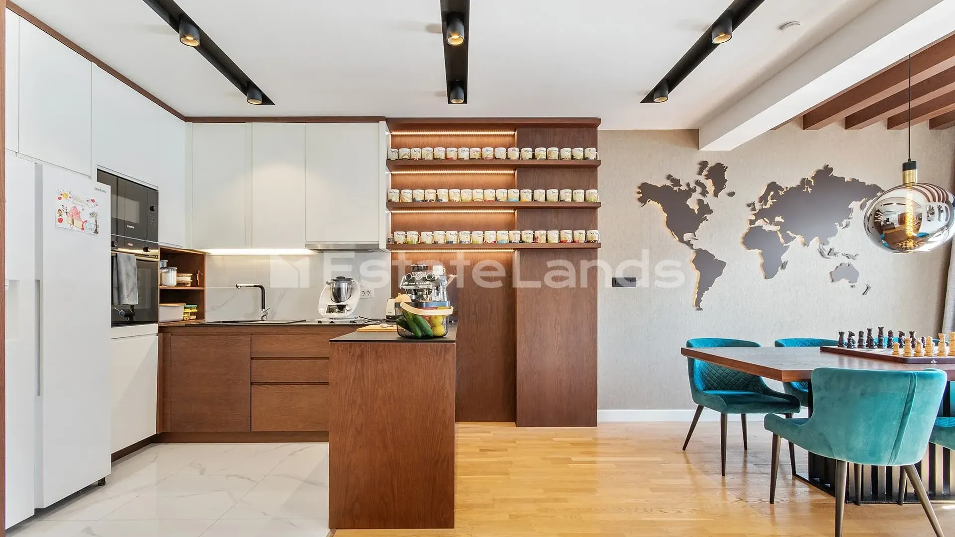 Prodaja, dvosoban stan, 85m², Dobrota, Kotor
