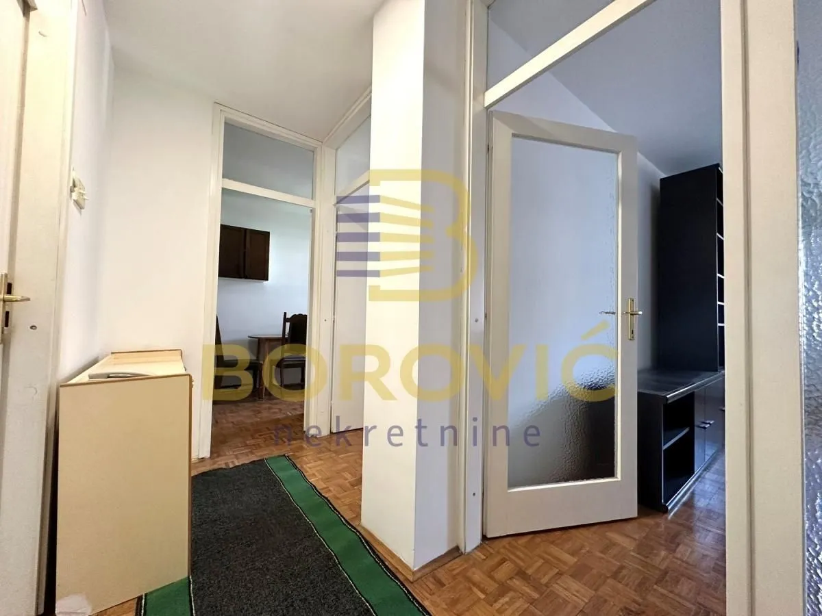 Rent, two bedroom apartment, 44m², Crveni Krst, Beograd