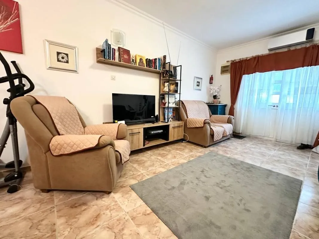 Sale, one bedroom apartment, 50m², Sveti Stefan, Budva