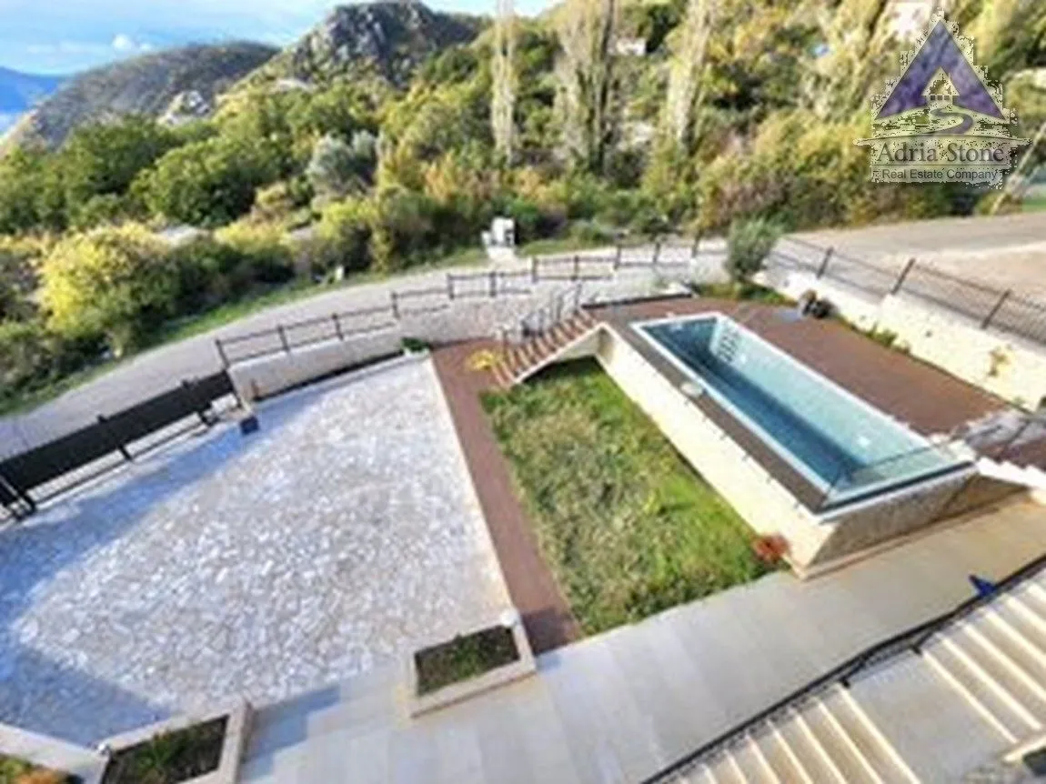 Sale, house, 199m², Kuljače, Budva