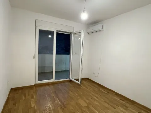 Rent, two bedroom apartment, 69m², Ljubović, Podgorica - image 5