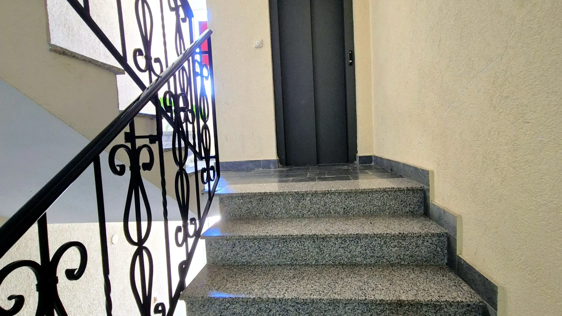Sale, two bedroom apartment, 57m², Ilino, Bar