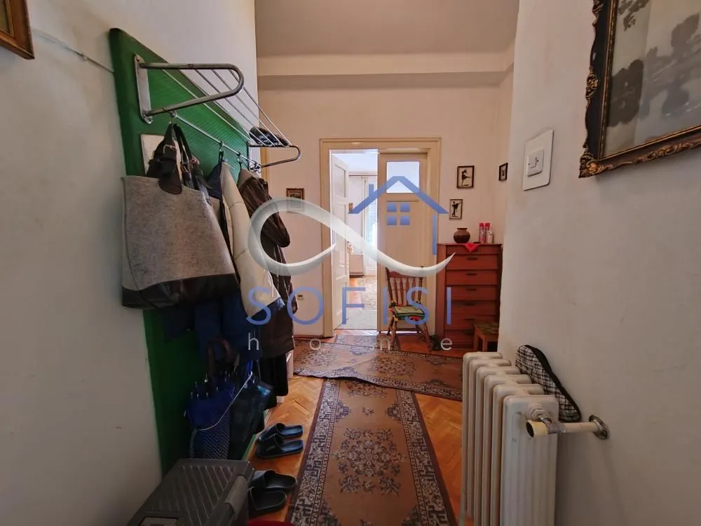 Prodaja, trosoban stan, 102m², Centar, Novi Sad