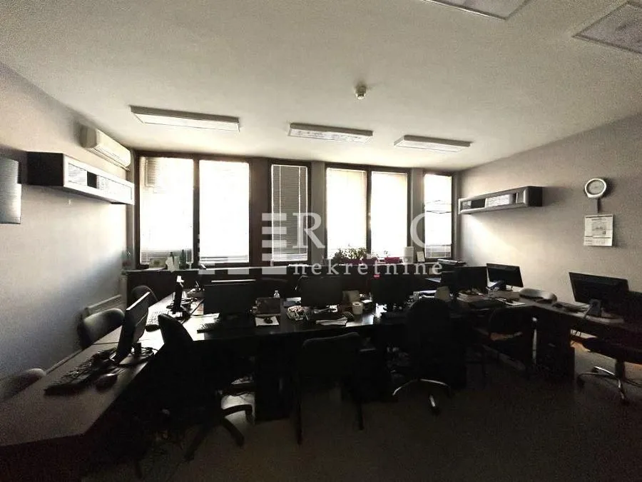 Rent, office space, 165m², Stari Grad, Beograd