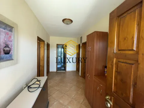 Rent, house, 100m², Tološi, Podgorica - image 7
