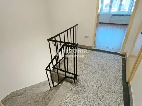 Izdavanje, poslovni prostor, 105m², Zemun Sve Podlokacije, Beograd - image 11