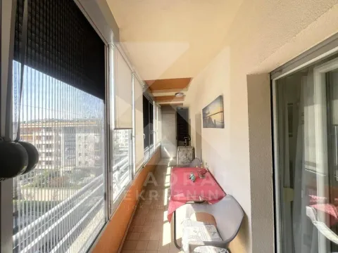 Rent, two bedroom apartment, 75m², City Kvart, Podgorica - image 15