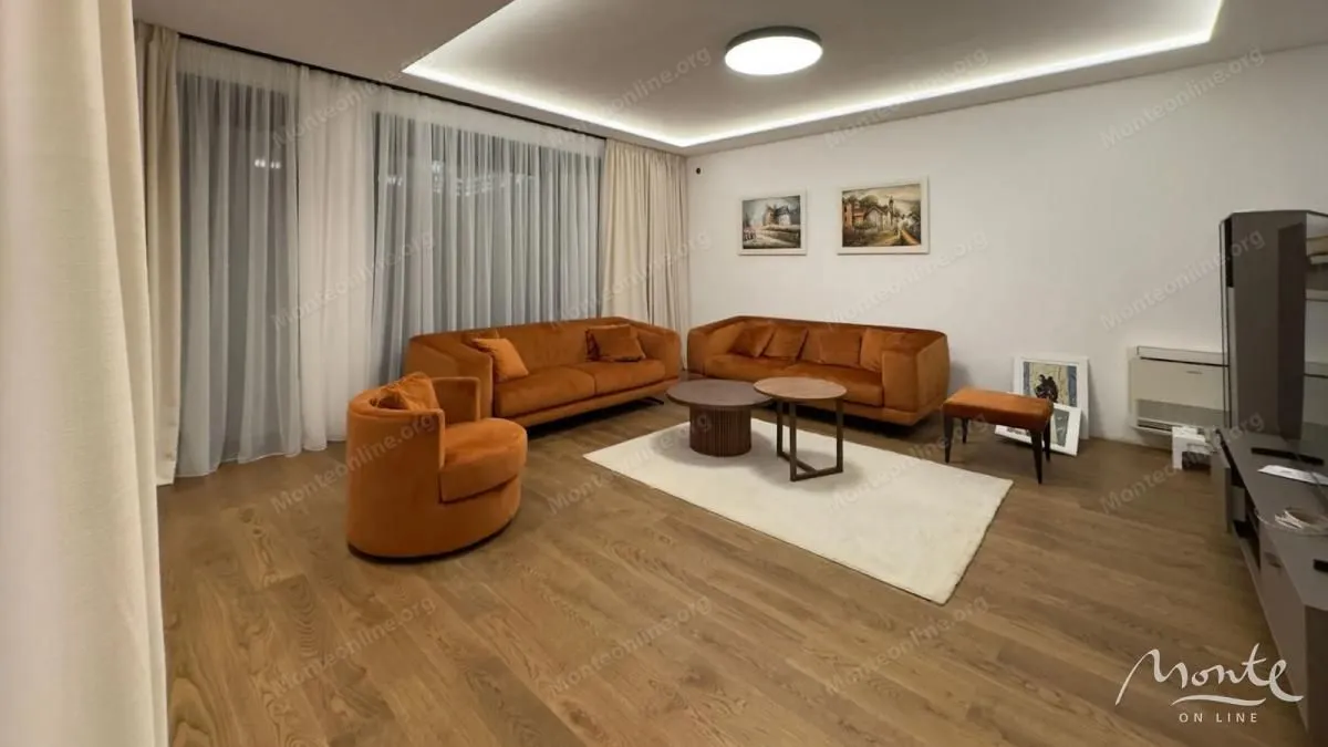 Prodaja, kuća, 225m², Gornja Gorica, Podgorica