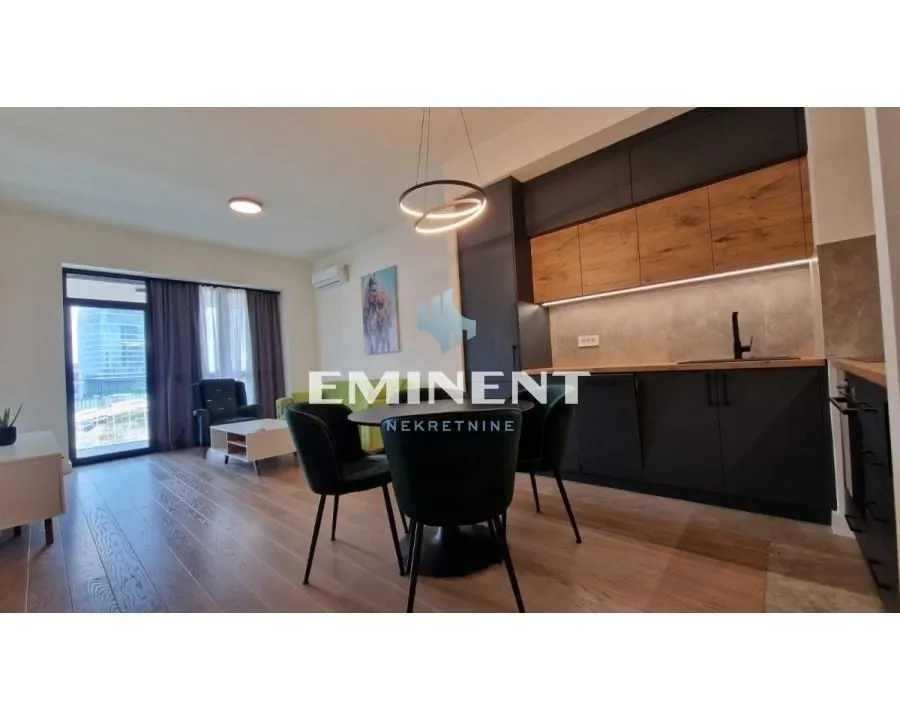 Rent, three bedroom apartment, 72m², Savski Venac, Beograd