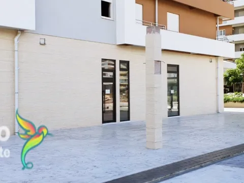 Rent, office space, 107m², Central Point, Podgorica - image 3