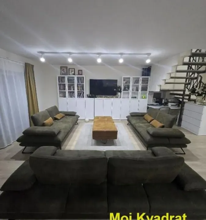 Prodaja, kuća, 236m², Arnajevo, Barajevo