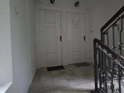 Prodaja, trosoban stan, 72m², Kotor, Crna Gora - image 3