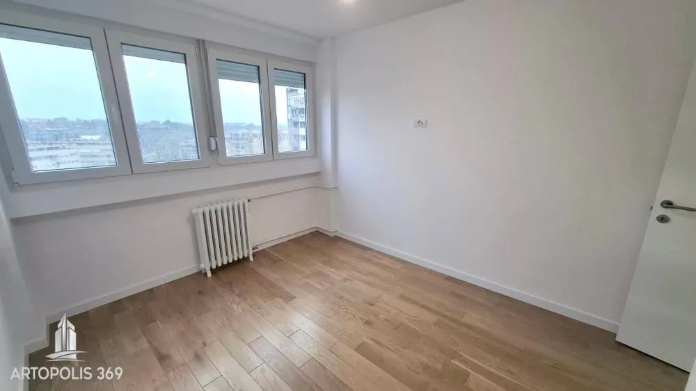 Prodaja, četvorosoban stan, 95m², Novi Beograd Blok 37, Novi Beograd Sve Podlokacije