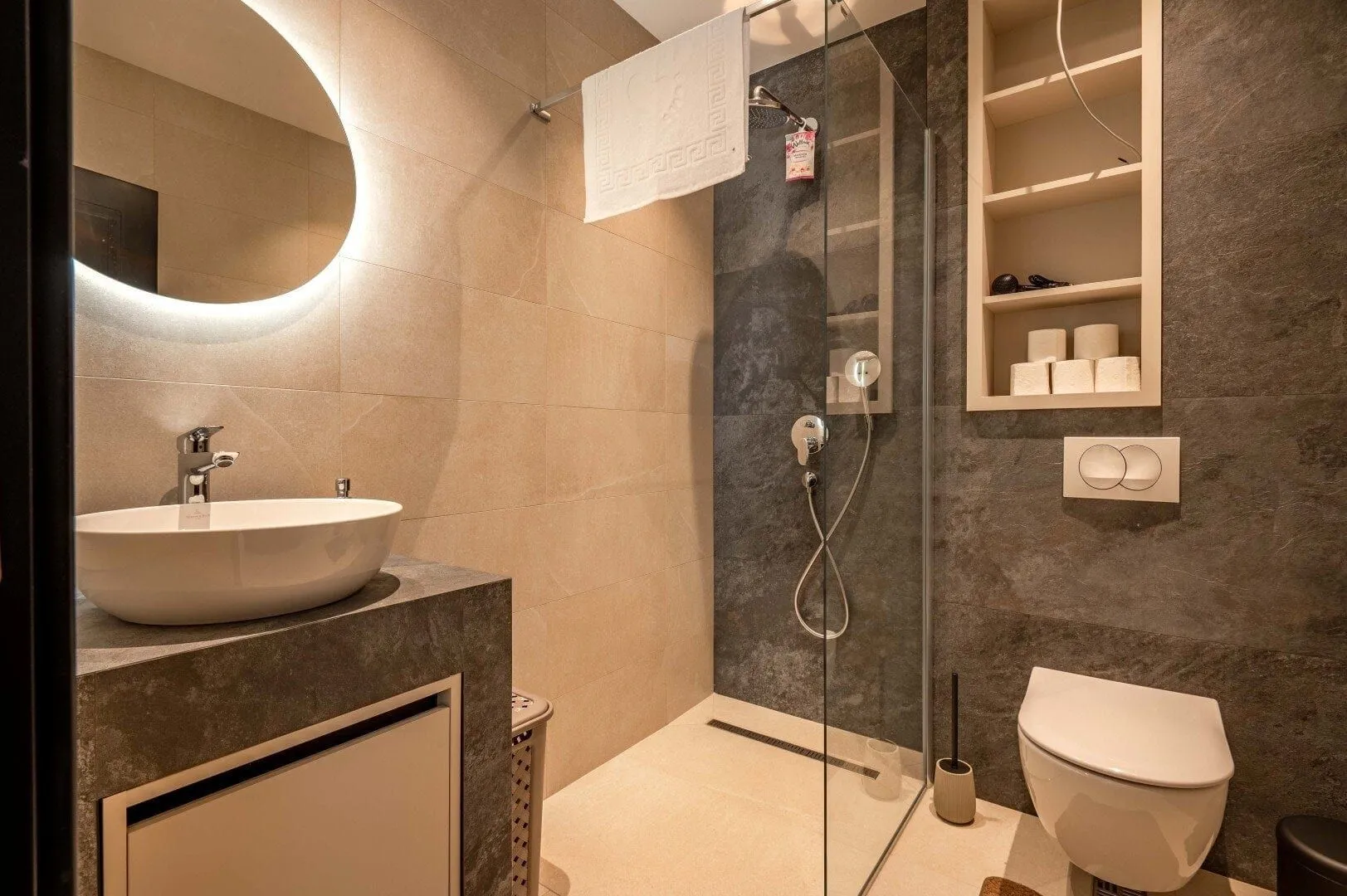 Prodaja, kuća, 318m², Budva, Crna Gora