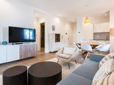 Prodaja, jednosoban stan, 56m², Luštica Bay, Tivat - image 1