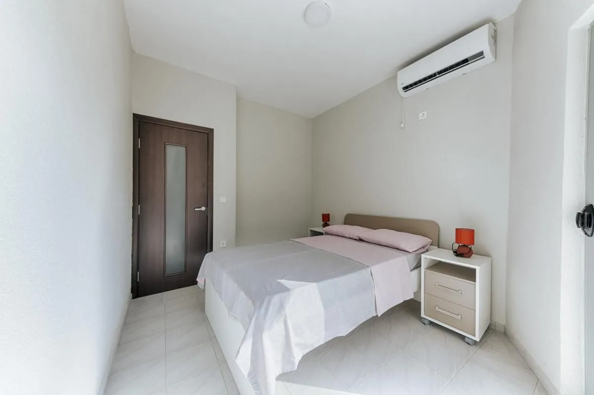 Sale, house, 250m², Utjeha, Bar