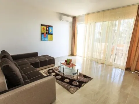 Stan in Zeleni Pojas